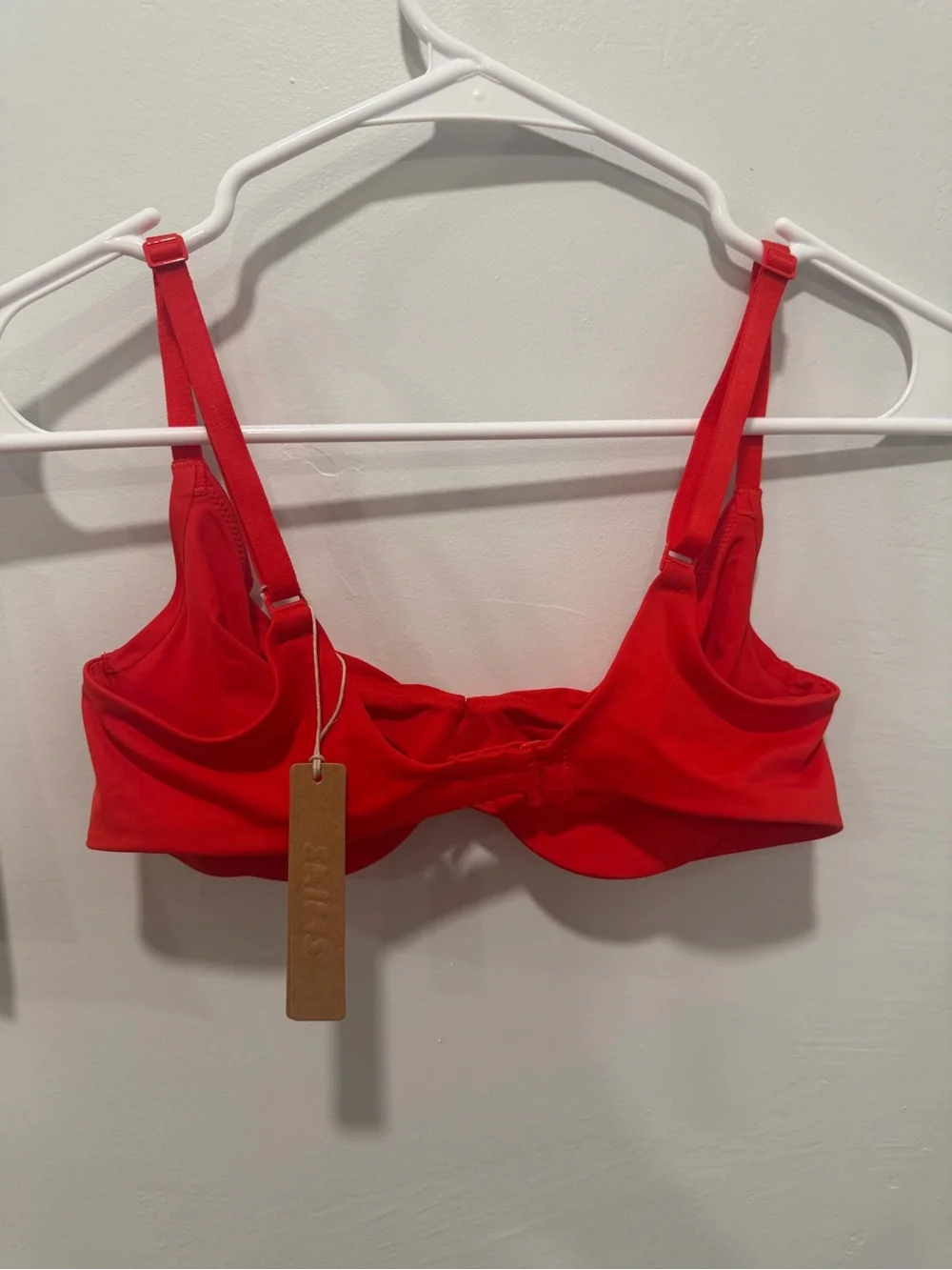 SKIMS Ruby Full Coverage Bikini Top – Size 2